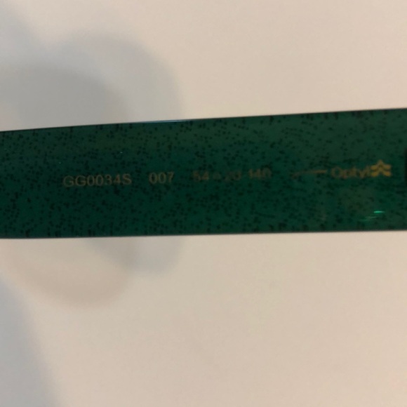 Gucci Urban Sunglasses - Picture 8 of 8